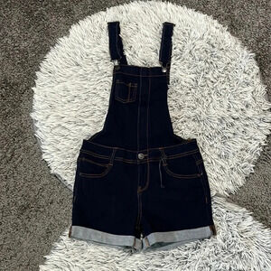 New! Wallflower short Overalls Size Medium